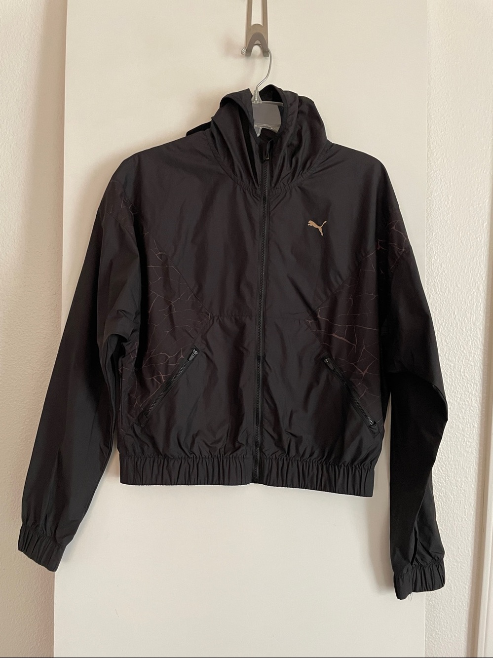 PUMA Zip Up Nylon Hoodie Cropped Windbreaker Jacket Black/Brown NWOT